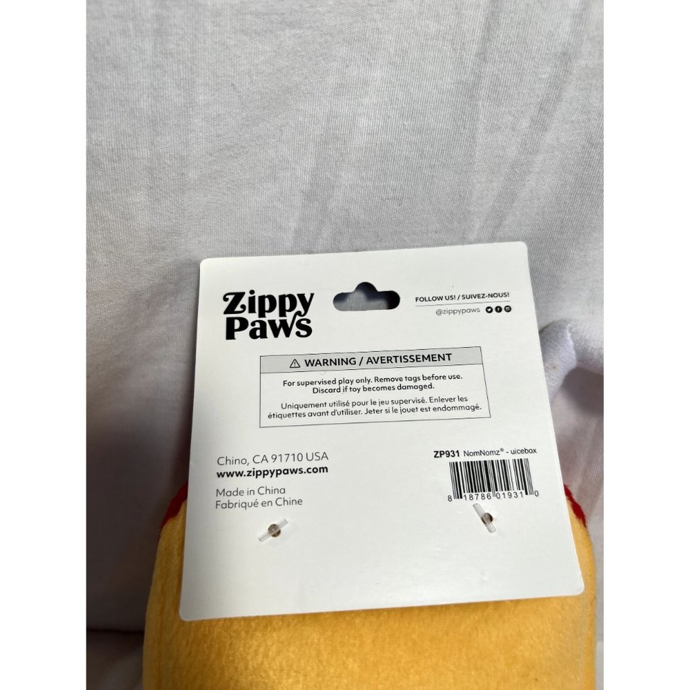 Zippy Paws Apple Juice Box Plush Dog Toy NWT - Picture 3 of 4